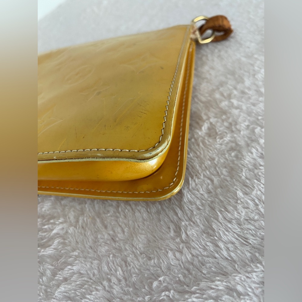 LOUIS VUITTON MONOGRAM VERNIS POCHETTE - Picture 8 of 16